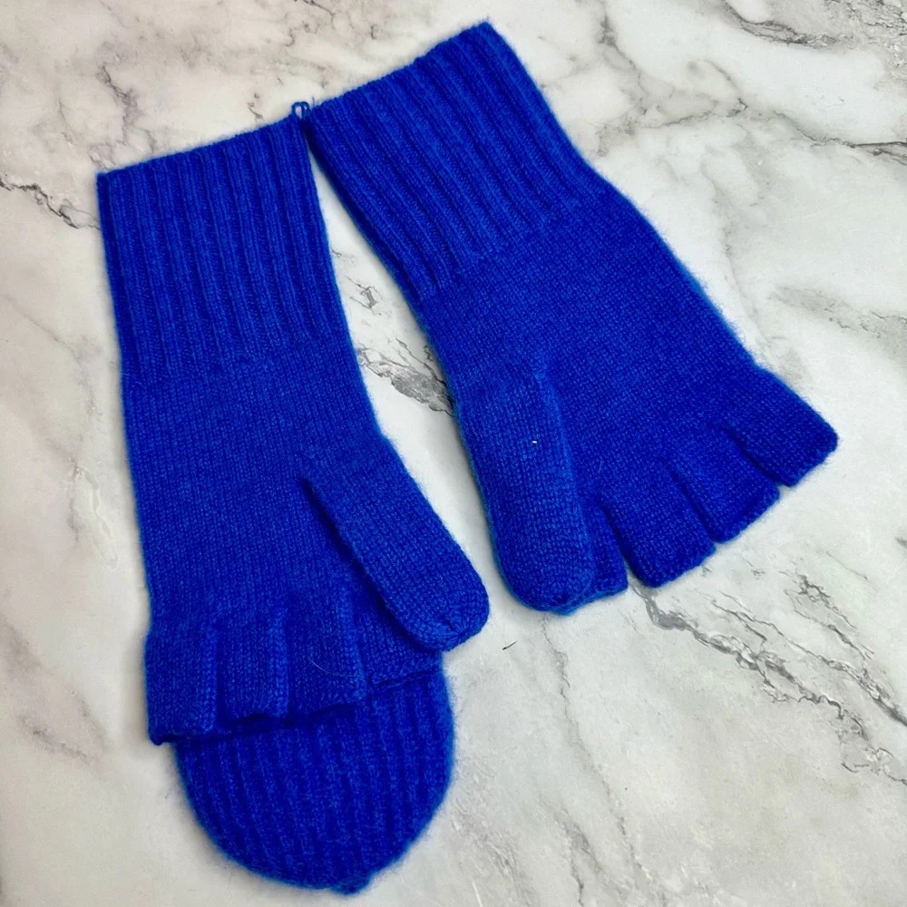 NEW! White + Warren Lazuli Blue Cashmere Ribbed Pop Top Gloves